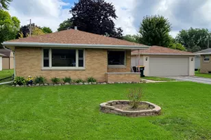 5310 S 115th St, Hales Corners, WI 53130 - Photo 33