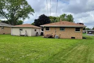 5310 S 115th St, Hales Corners, WI 53130 - Photo 31