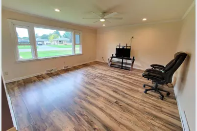 5310 S 115th St, Hales Corners, WI 53130 - Photo 7