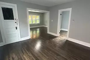 2134 W Lincoln Ave, Milwaukee, WI 53215 - Photo 9