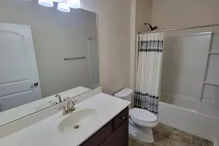 909 Meadowgate Dr, Racine, WI 53185 - Photo 23