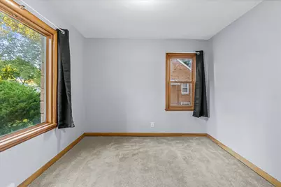 5268 N 60th St, Milwaukee, WI 53218 - Photo 17