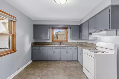 5268 N 60th St, Milwaukee, WI 53218 - Photo 11