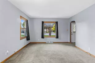 5268 N 60th St, Milwaukee, WI 53218 - Photo 7