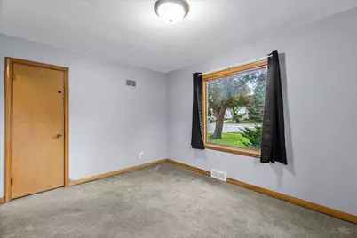 5268 N 60th St, Milwaukee, WI 53218 - Photo 15