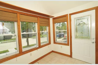 1955 S 91st St, West Allis, WI 53227 - Photo 21