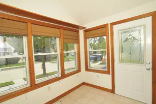 1955 S 91st St, West Allis, WI 53227 - Photo 21