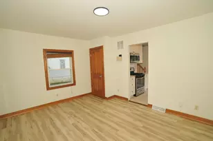 1955 S 91st St, West Allis, WI 53227 - Photo 17