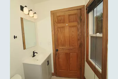 1955 S 91st St, West Allis, WI 53227 - Photo 11