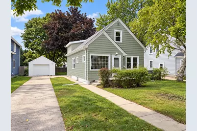 4937 N Hollywood Ave, Whitefish Bay, WI 53217 - Photo 1