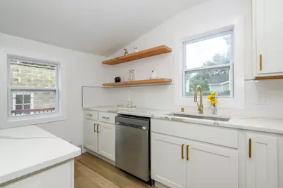 316 E Clarence St, Milwaukee, WI 53207 - Photo 19
