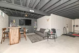611 Hunter Dr, Racine, WI 53406 - Photo 37