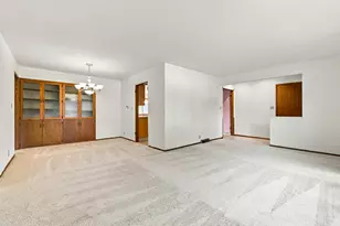 3920 Fiebrantz Dr, Brookfield, WI 53005 - Photo 9