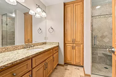 3920  Fiebrantz Dr, Brookfield, WI 53005 - Photo 21