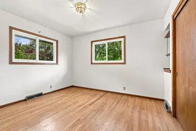 3920  Fiebrantz Dr, Brookfield, WI 53005 - Photo 23