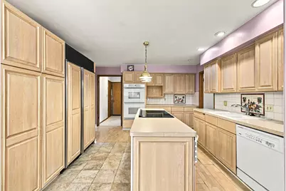3920  Fiebrantz Dr, Brookfield, WI 53005 - Photo 15