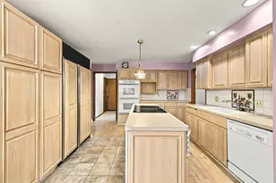 3920 Fiebrantz Dr, Brookfield, WI 53005 - Photo 15