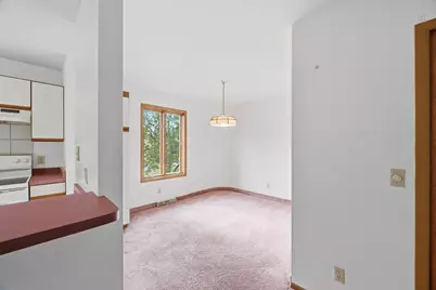 5921  Taylor Ave, Racine, WI 53403 - Photo 7