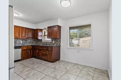 3449 N 77th St, Milwaukee, WI 53222 - Photo 15