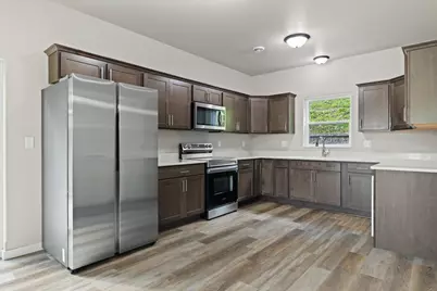 1904  River Dr, West Bend, WI 53090 - Photo 7