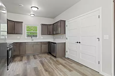 1904  River Dr, West Bend, WI 53090 - Photo 11