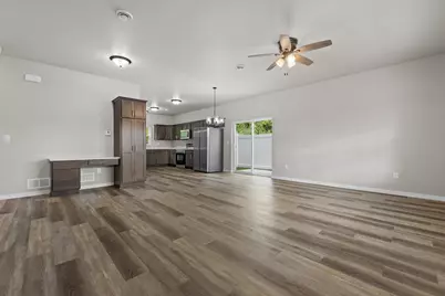 1914 N River Dr, West Bend, WI 53090 - Photo 3