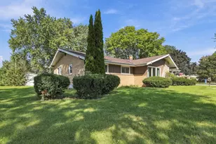3735 San Fernando Dr, Brookfield, WI 53045 - Photo 13