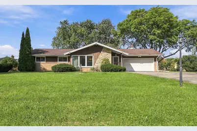 3735  San Fernando Dr, Brookfield, WI 53045 - Photo 17