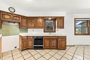 3735 San Fernando Dr, Brookfield, WI 53045 - Photo 13