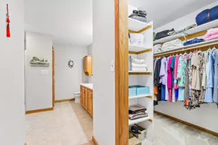 2500 E Circle Dr, Racine, WI 53405 - Photo 19