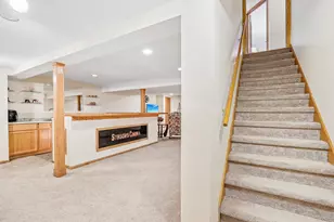 2500 E Circle Dr, Racine, WI 53405 - Photo 33