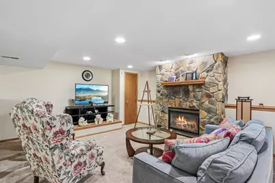 2500 E Circle Dr, Racine, WI 53405 - Photo 37