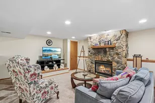 2500 E Circle Dr, Racine, WI 53405 - Photo 37