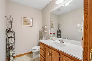 2500 E Circle Dr, Racine, WI 53405 - Photo 27