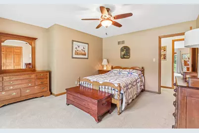 435  Nickelby Ct, Delafield, WI 53018 - Photo 39