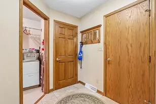 435 Nickelby Ct, Delafield, WI 53018 - Photo 47