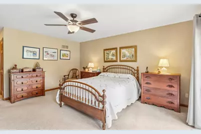 435  Nickelby Ct, Delafield, WI 53018 - Photo 27