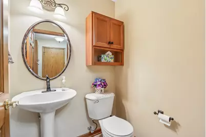 435  Nickelby Ct, Delafield, WI 53018 - Photo 49