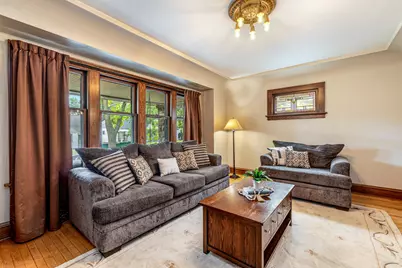 2221 S 79th St, West Allis, WI 53219 - Photo 5