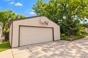 2221 S 79th St, West Allis, WI 53219 - Photo 29