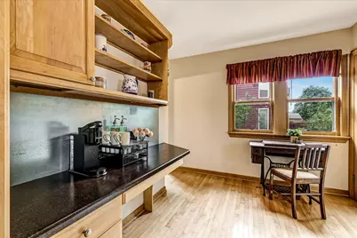 2221 S 79th St, West Allis, WI 53219 - Photo 13