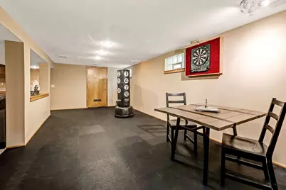 2221 S 79th St, West Allis, WI 53219 - Photo 21
