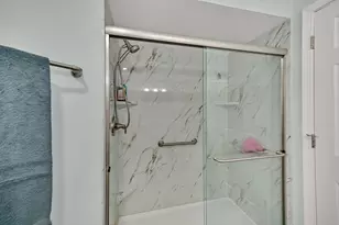 727 W Abbott Ave, Milwaukee, WI 53221 - Photo 17