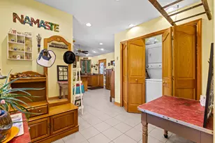 2141 S 105th St, West Allis, WI 53227 - Photo 11