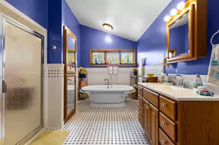 2141 S 105th St, West Allis, WI 53227 - Photo 5