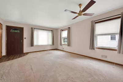 2923 E Cudahy Ave, Saint Francis, WI 53235 - Photo 5