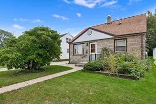 2923 E Cudahy Ave, Saint Francis, WI 53235 - Photo 15