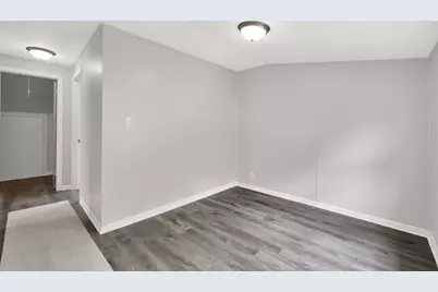 2923 E Cudahy Ave, Saint Francis, WI 53235 - Photo 11