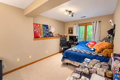 11920 W Whitaker Ln, Greenfield, WI 53228 - Photo 37