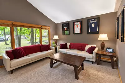 11920 W Whitaker Ln, Greenfield, WI 53228 - Photo 19